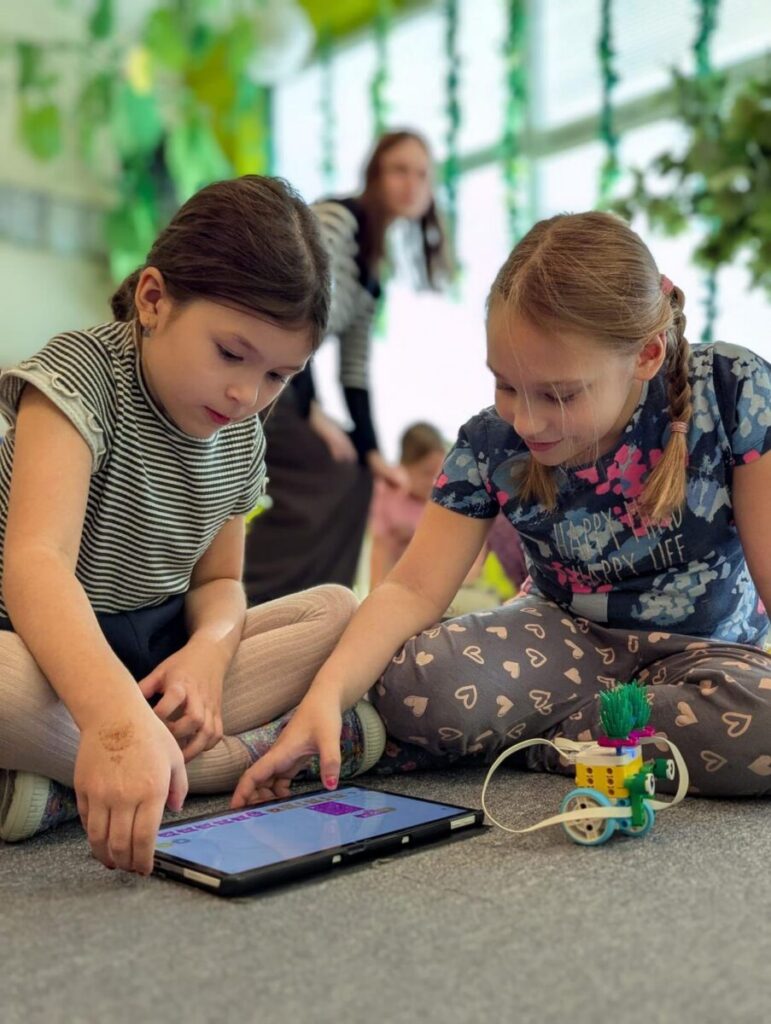 570309219_1364755755643738_8041612382559850697_n