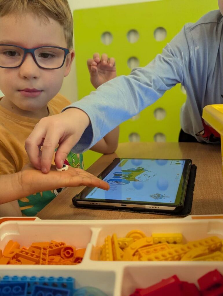 571142206_1364755945643719_3990999511479008801_n