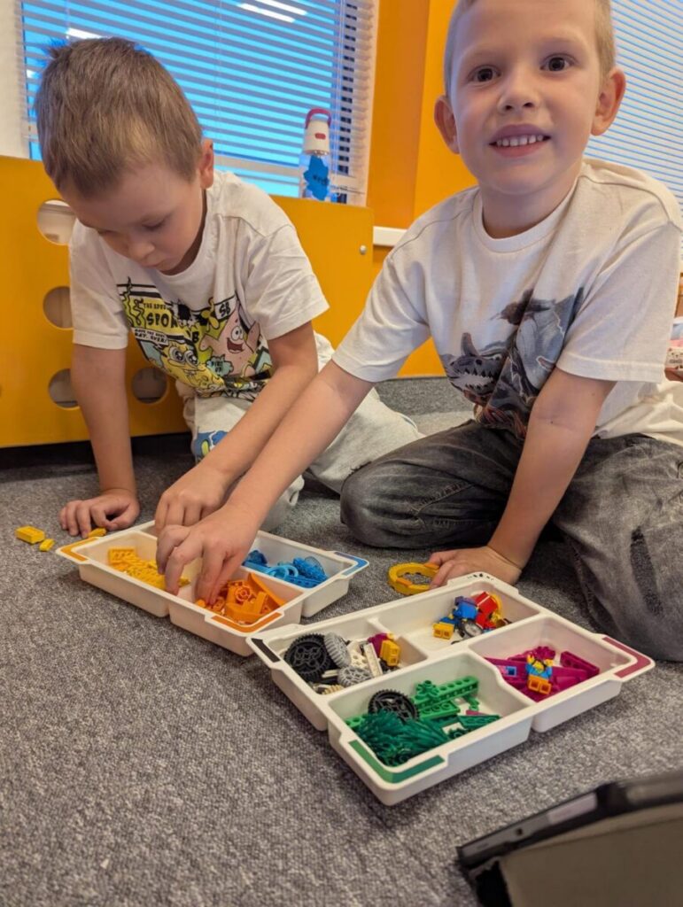 573463141_1372084774910836_6246029751926516213_n